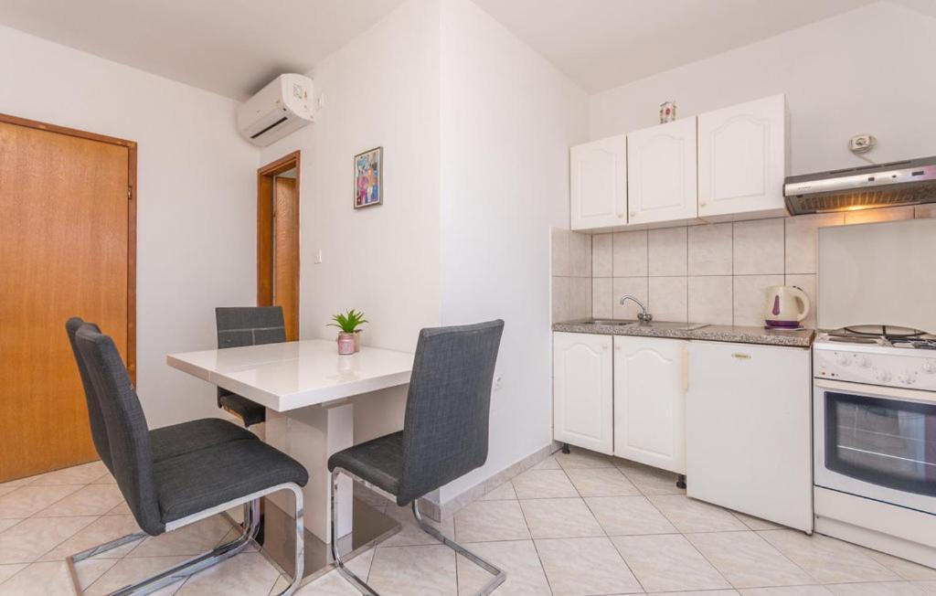 Apartments Mikulić Biograd Na Moru Zewnętrze zdjęcie